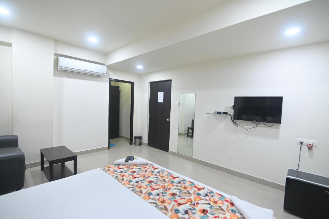 Nk7 Guest House Calcutta Extérieur photo