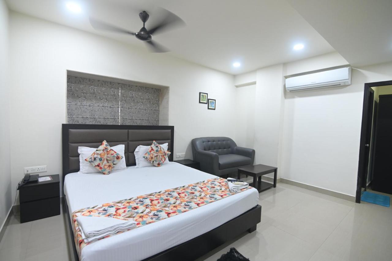 Nk7 Guest House Calcutta Extérieur photo